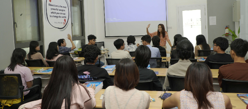 Learning in the Classroom, Guided by Experts
