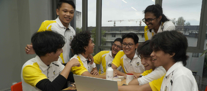 Combining On-Campus and Online Learning